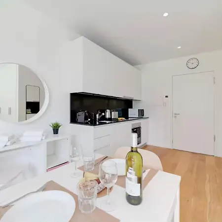 Апартаменты Residenza Ticino By Quokka 360 - Modern Oasis Near *